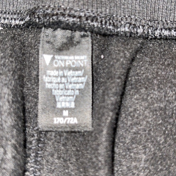 Victoria Secret- On Point- VS monogram Sweat-shorts - Picture 4 of 6